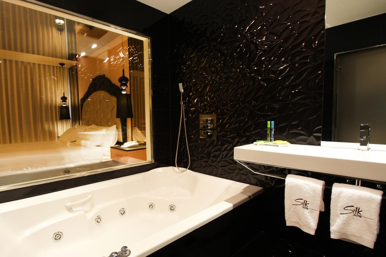 Silk Motel Pedroso Room photo