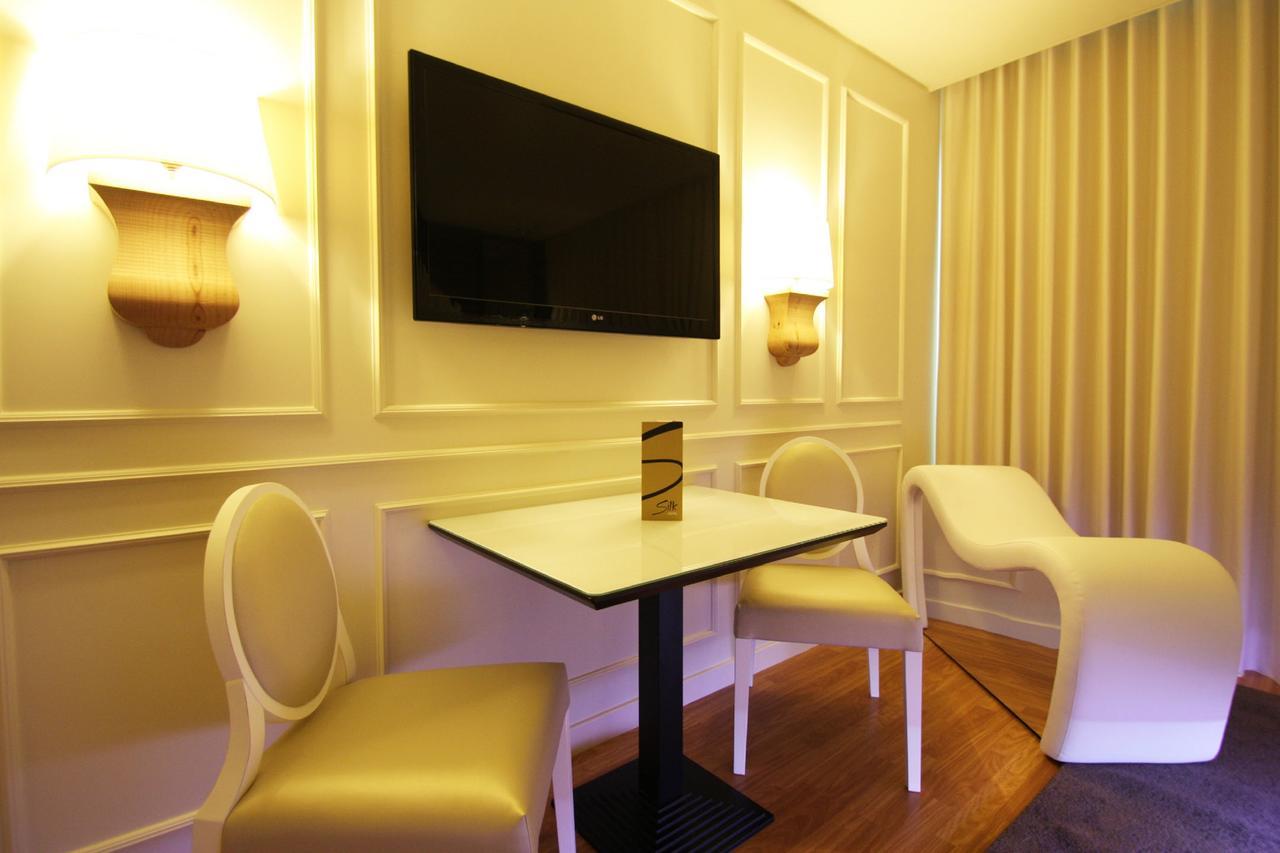 Silk Motel Pedroso Room photo